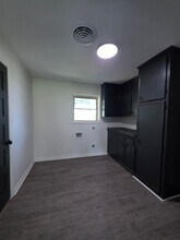 2386 Wilson Rd in Lake Charles, LA - Building Photo - Building Photo