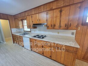 1125 Crestview Dr in North Augusta, SC - Building Photo - Building Photo
