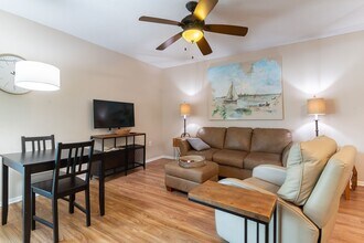 2121 Wood St in Sarasota, FL - Building Photo - Building Photo