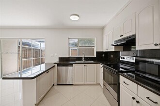1382 NW 123rd Ave in Pembroke Pines, FL - Building Photo - Building Photo