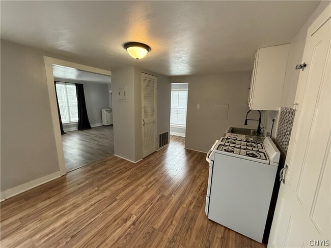 7 Pimm Ave in Auburn, NY - Building Photo - Building Photo