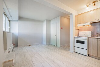 6880-625e 25e Ave in Montréal, QC - Building Photo - Building Photo