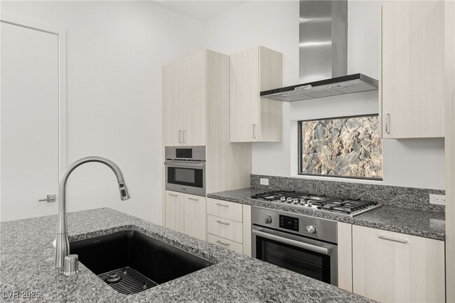 property at 350 Solitude Peak Ln