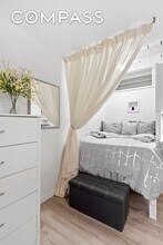 149 E 62nd St in New York, NY - Building Photo - Building Photo