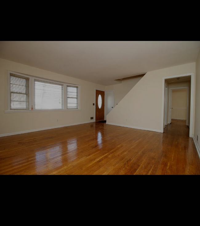 24 Mohawk Ave in Rockaway, NJ - Building Photo - Building Photo