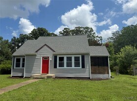 6 Randolph Rd in Fredericksburg, VA - Building Photo