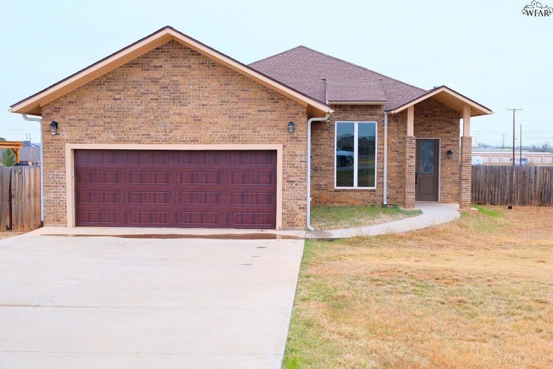 20 Edwards Way in Wichita Falls, TX - Building Photo