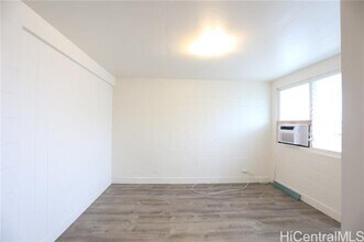 919 Makahiki Way in Honolulu, HI - Building Photo - Building Photo