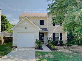 15510 Rathangan Dr in Charlotte, NC - Building Photo