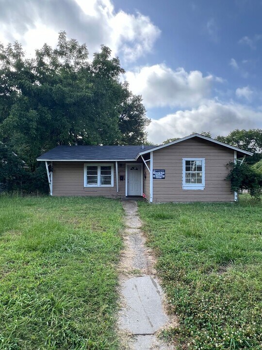 6431 W Canal Blvd-Unit -6431 W. Canal Unit A in Shreveport, LA - Building Photo