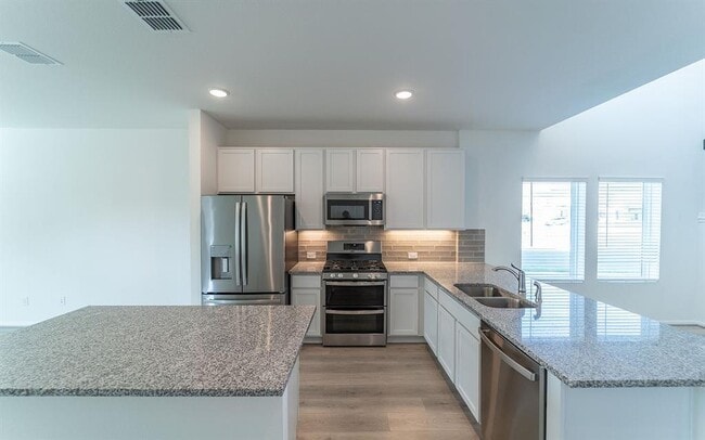 200 Copper Lily Dr in Liberty Hill, TX - Building Photo - Building Photo