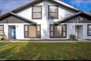 17430 Dumont Dr in Ft. Myers, FL - Building Photo