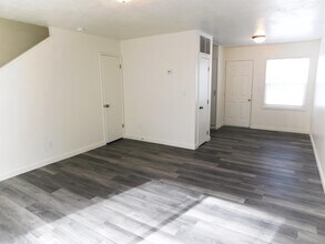 1094 W 1520 N-Unit -1094 W Goodyear Ave in Ogden, UT - Building Photo - Building Photo