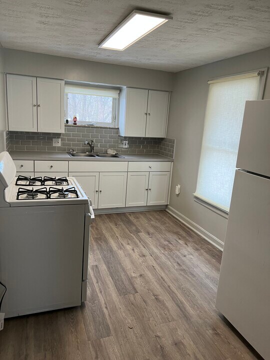 861 W Wilbeth Rd, Unit 861 in Akron, OH - Foto de edificio