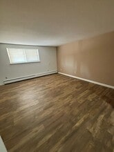 1 Losson Garden Dr in Cheektowaga, NY - Building Photo - Building Photo