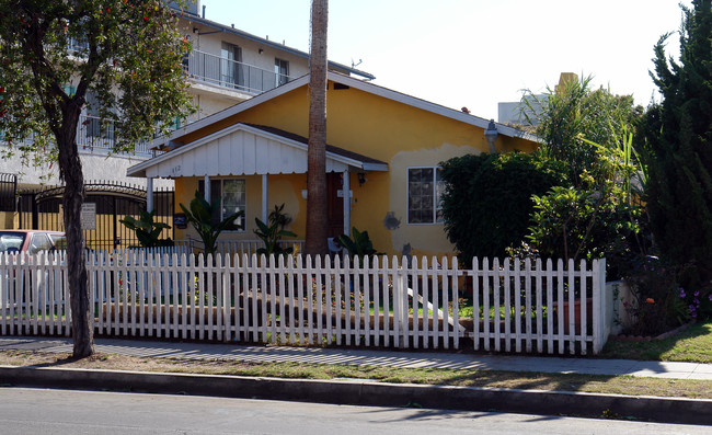 112 S Eucalyptus Ave in Inglewood, CA - Building Photo - Building Photo