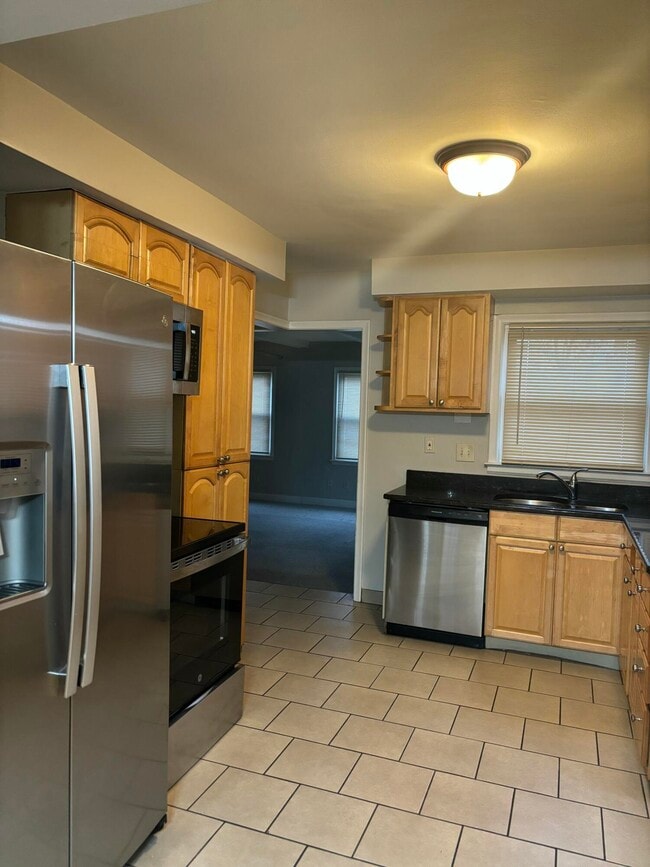 12116 Columbia Ave in Redford Township, MI - Building Photo - Building Photo