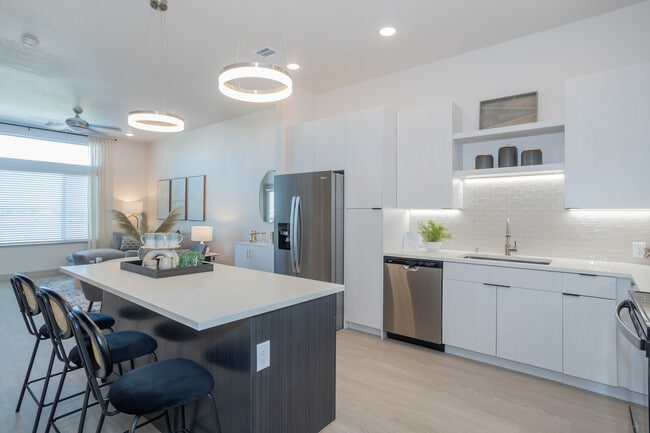 Zeta in Sacramento, CA - Foto de edificio - Interior Photo