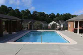 Arbors by the Bay Apartments in Daphne, AL - Foto de edificio - Building Photo