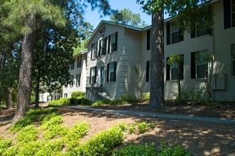 Greystone at Country Club in Columbus, GA - Foto de edificio - Building Photo