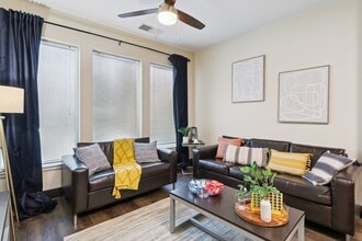 The Hue in Savannah, GA - Building Photo - Building Photo