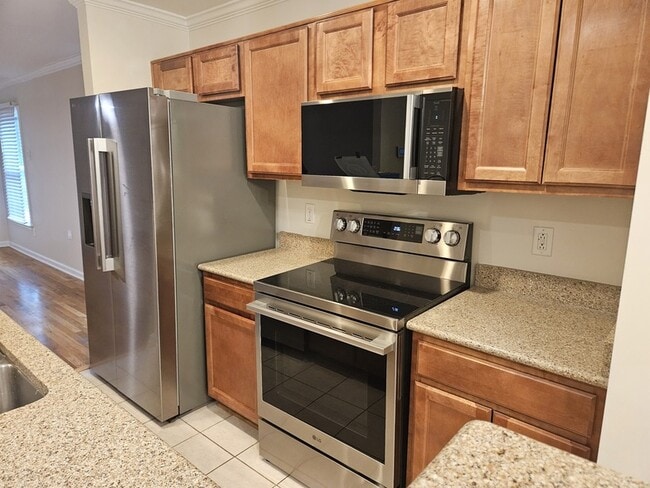 907 11th Ave N in Nashville, TN - Foto de edificio - Building Photo