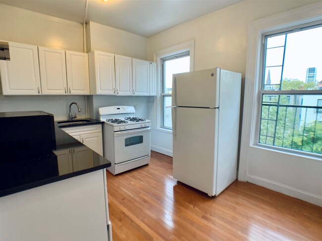 property at 725 Garden St