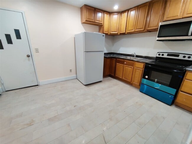 11 Avenue A in Johnson City, NY - Building Photo - Building Photo