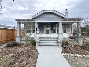 4957 13th Ave in Sacramento, CA - Building Photo - Building Photo