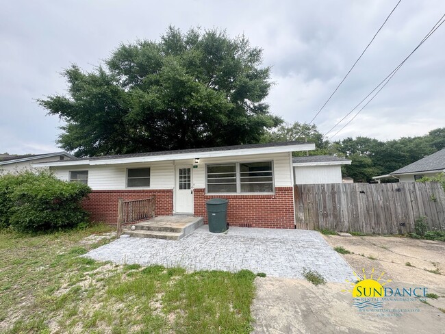 property at 107 Magnolia Ave SE