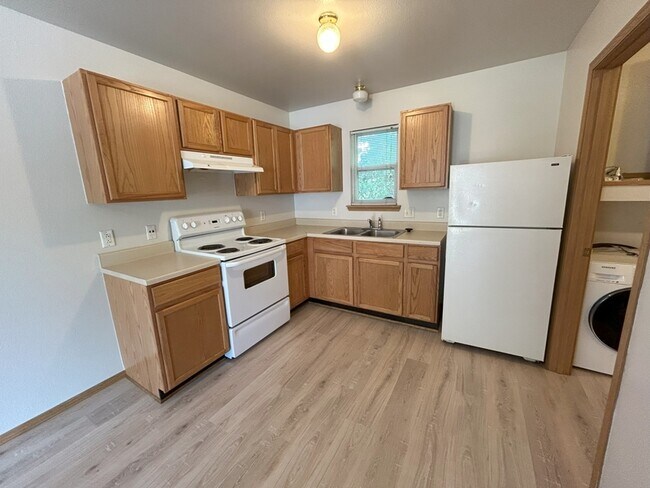 1635 Neptune St in Fayetteville, AR - Building Photo - Building Photo
