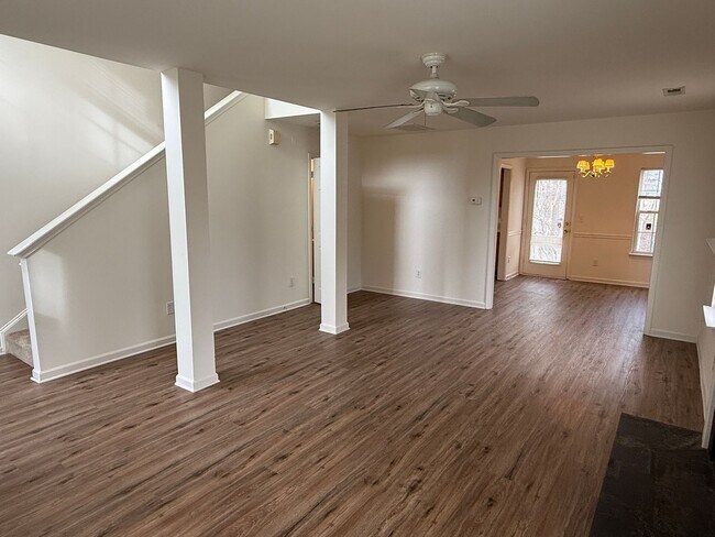 4411 Canipe Dr in Charlotte, NC - Building Photo - Building Photo