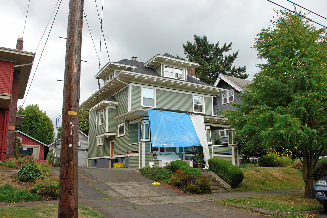 1936 38th Ave in Portland, OR - Building Photo