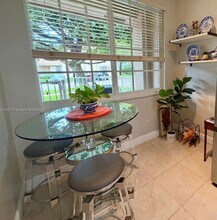 3172 Fairway Cir in Davie, FL - Building Photo - Building Photo