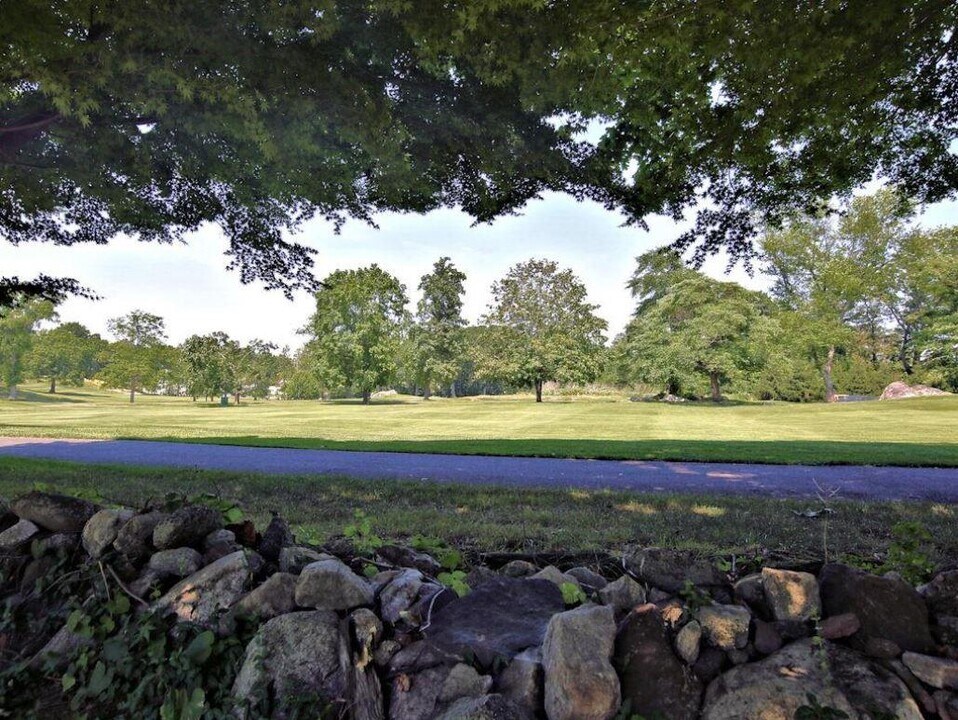 119 Soundview Ave in Rye, NY - Building Photo