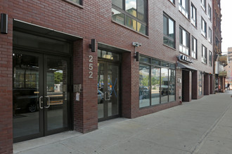 252 Broadway in Brooklyn, NY - Building Photo - Building Photo