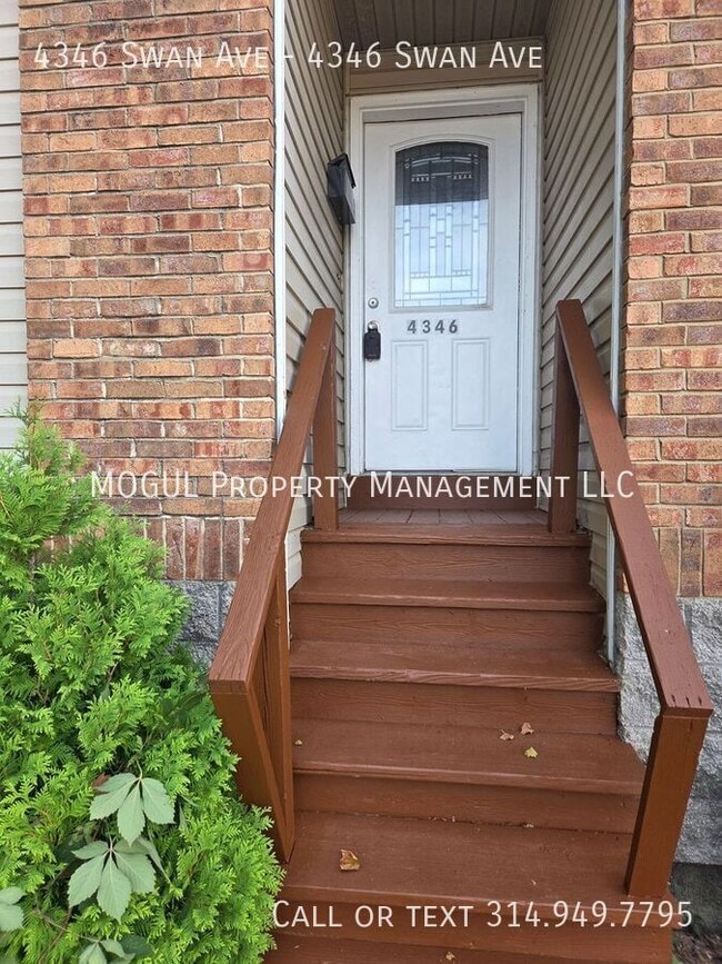 property at 4346 Swan Ave