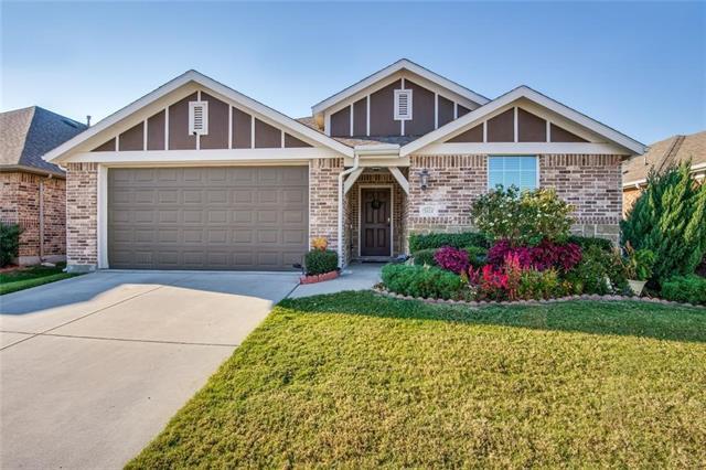 1624 Meadow Trail Ln in Aubrey, TX - Foto de edificio