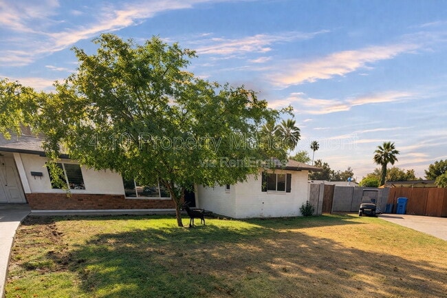 property at 1611 W Gardenia Dr