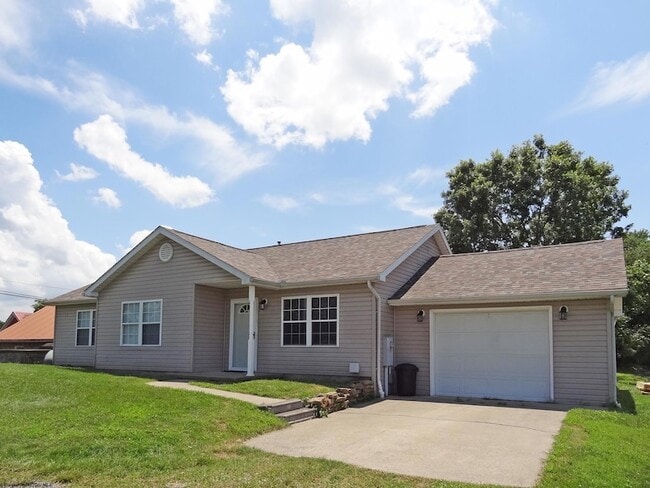 property at 1002 Bakers Ridge Rd