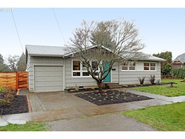 9330 N Fairhaven Ave in Portland, OR - Building Photo - Building Photo