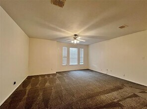 5453 Prairie Ln in Grand Prairie, TX - Building Photo - Building Photo