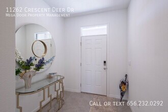 11262 Crescent Deer Dr in Land O Lakes, FL - Building Photo - Building Photo