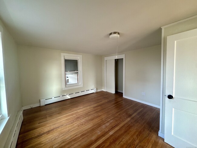 126 Beecher St in Southington, CT - Building Photo - Building Photo