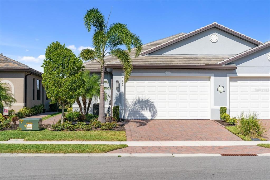 21026 Fetterbush Pl in Venice, FL - Building Photo