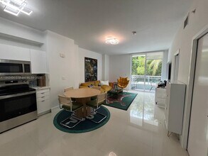 2020 Prairie Ave in Miami Beach, FL - Building Photo - Building Photo