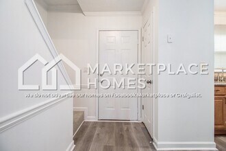 5285 Oakridge Dr in Stone Mountain, GA - Building Photo - Building Photo