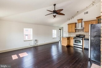 1600 Frankford Ave in Philadelphia, PA - Building Photo - Building Photo