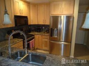 1001 Worthington Ct in Denville, NJ - Building Photo - Building Photo