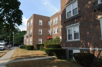 385 Ives St, Unit 6 in Providence, RI - Foto de edificio - Building Photo